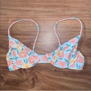 SOLD ❗️$85 Benoa shea top in haleiwa!!